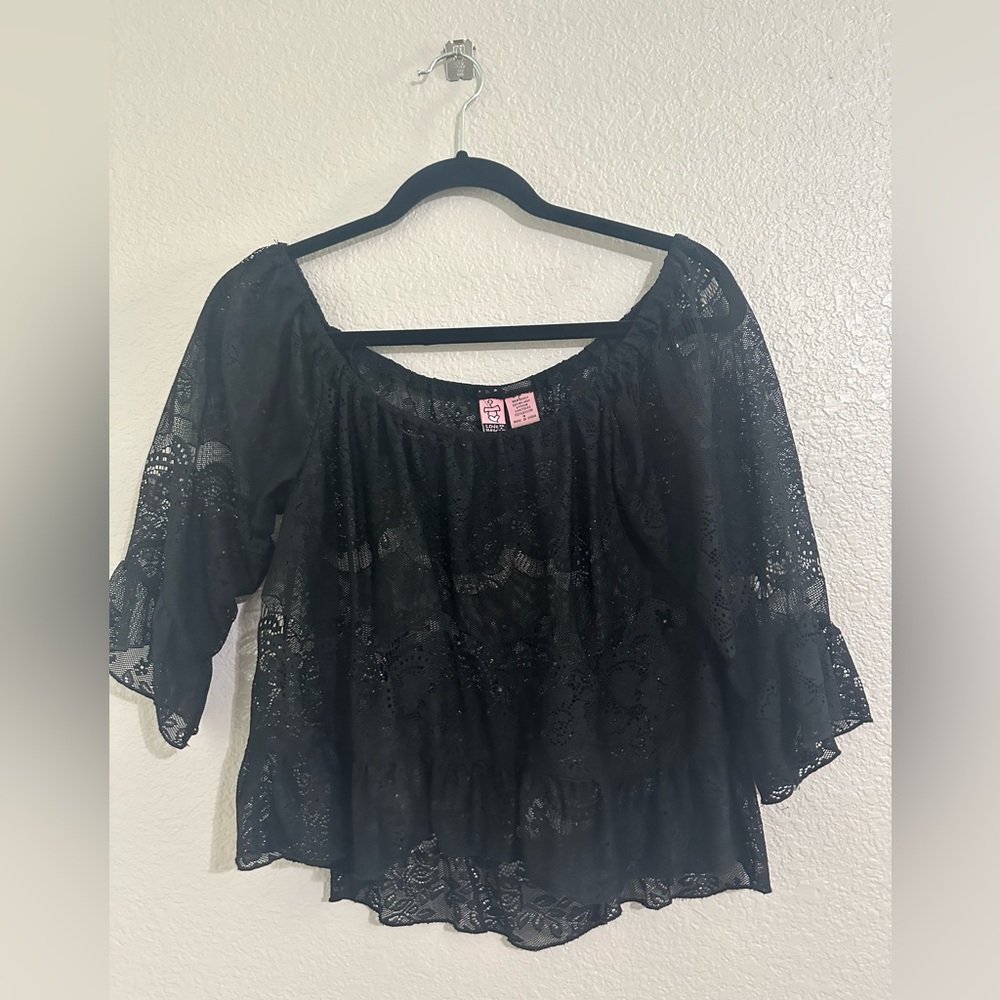 Black lace crop top